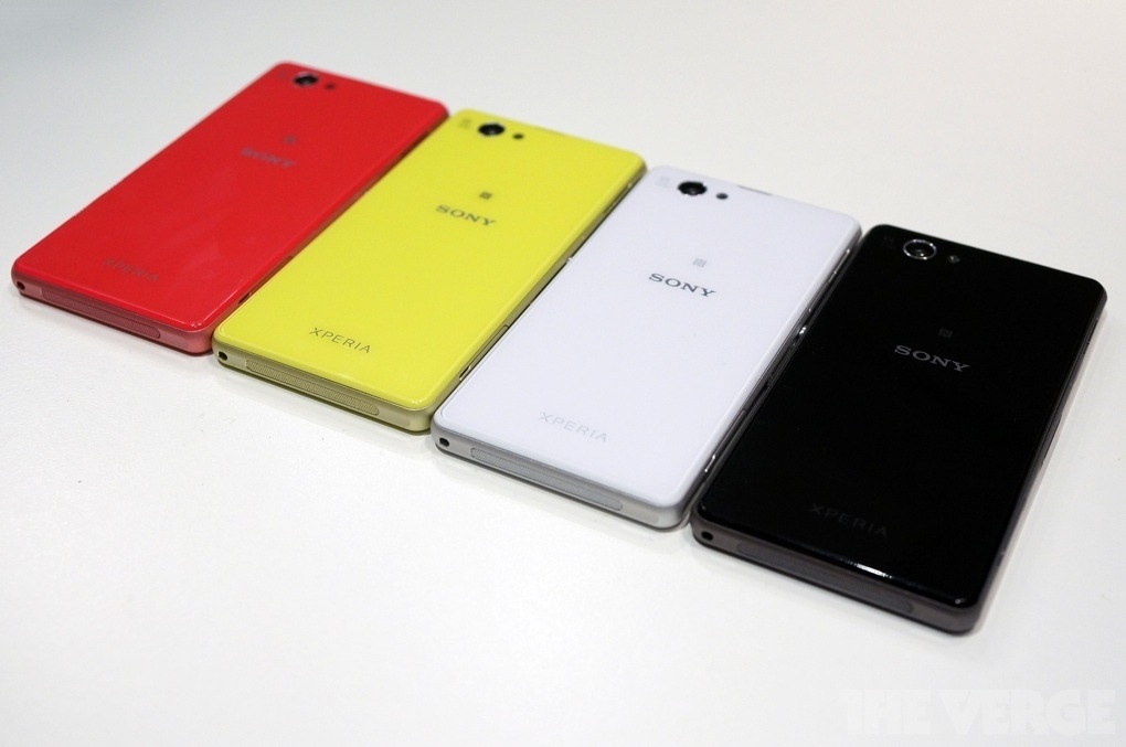Anh Sony Xperia Z1 Compact man hinh 4,3 inch, nhieu mau hinh anh