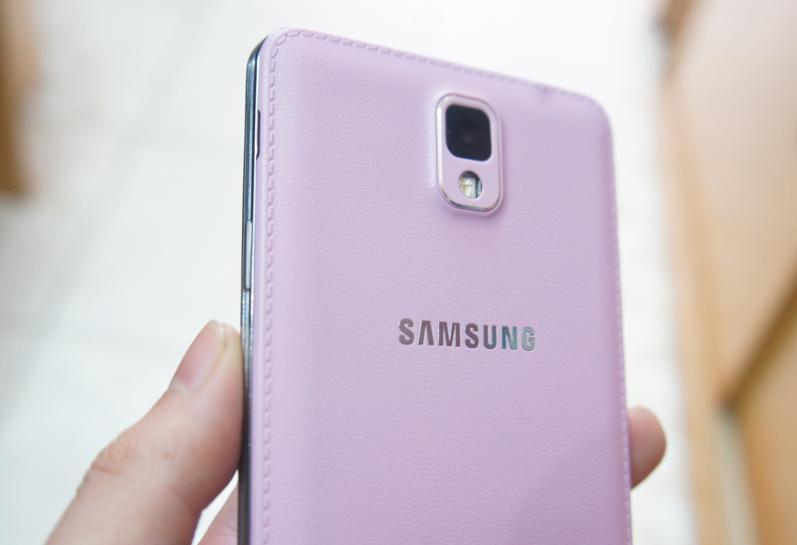 Galaxy Note 3 mau hong va vang champagne ve Viet Nam hinh anh