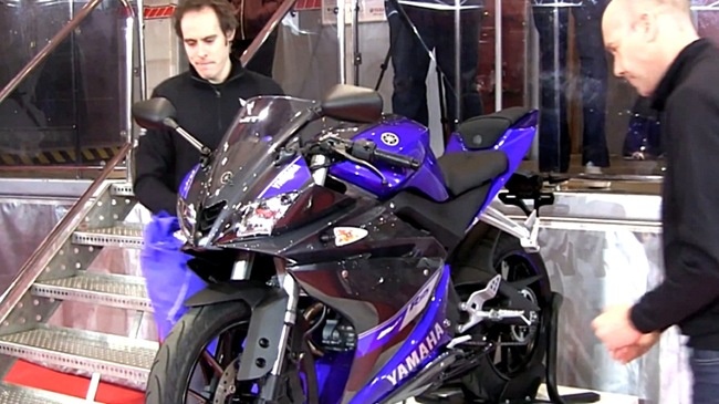 Yamaha YZF-R125 tro lai voi phien ban 2014 cuc ky an tuong hinh anh