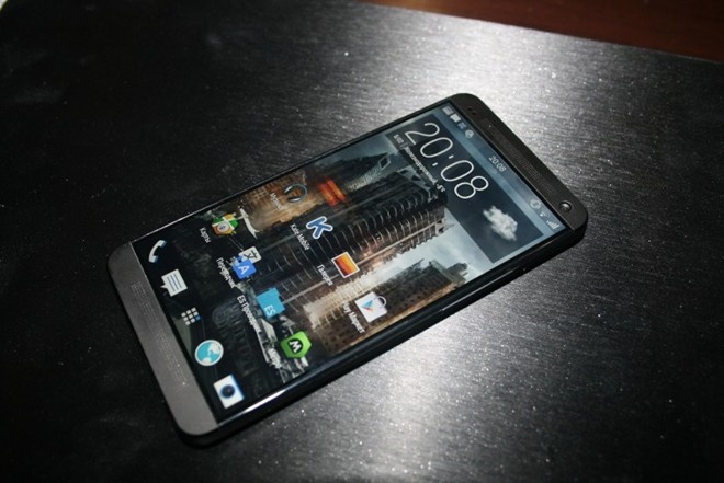 Blog 21h: HTC M8 co ten ky quac nhat tu truoc den nay hinh anh