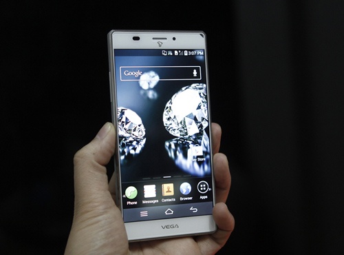 Dien thoai Sky chinh hang cap ben Viet Nam cuoi thang 2 hinh anh