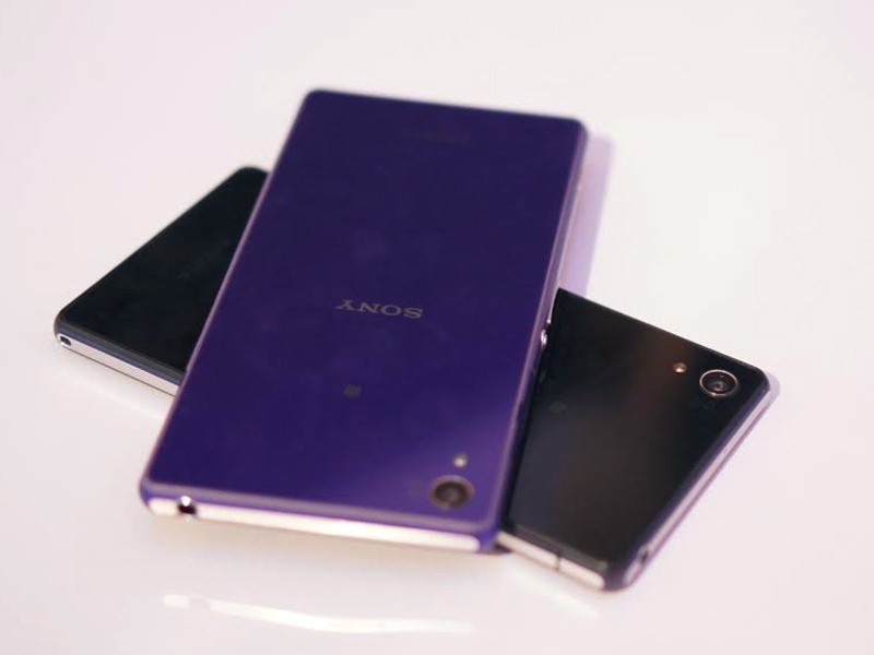 Dong doi dien thoai Android dang ngay mot ngan hinh anh