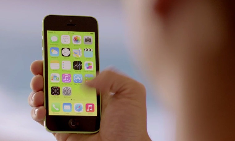 iPhone 5C ban 8GB gia thap chinh thuc ban ra hinh anh