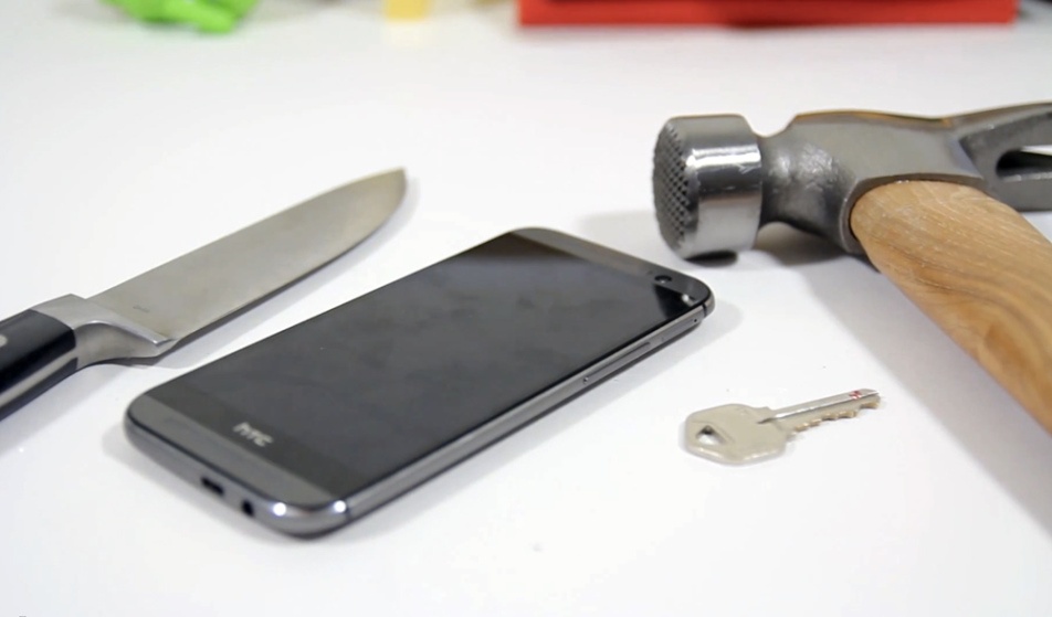 Clip nhung pha hanh ha HTC M8 dau tien hinh anh