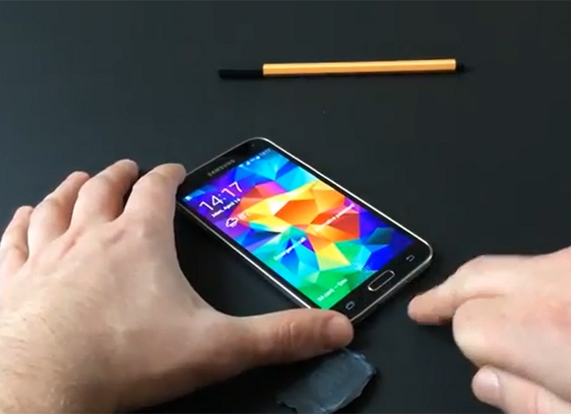 Cam bien van tay tren Galaxy S5 bi hack hinh anh