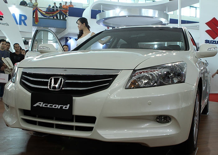 Việc định vị giá không hợp lý đã khiến dòng xe rất ăn khách của Honda tại Mỹ bị thất sủng ở Việt Nam. Sau hơn 1 năm ế ẩm, dòng xe này đã tạm dừng nhập và có thể sẽ trở lại trong thời gian tới với mức giá phù hợp hơn.