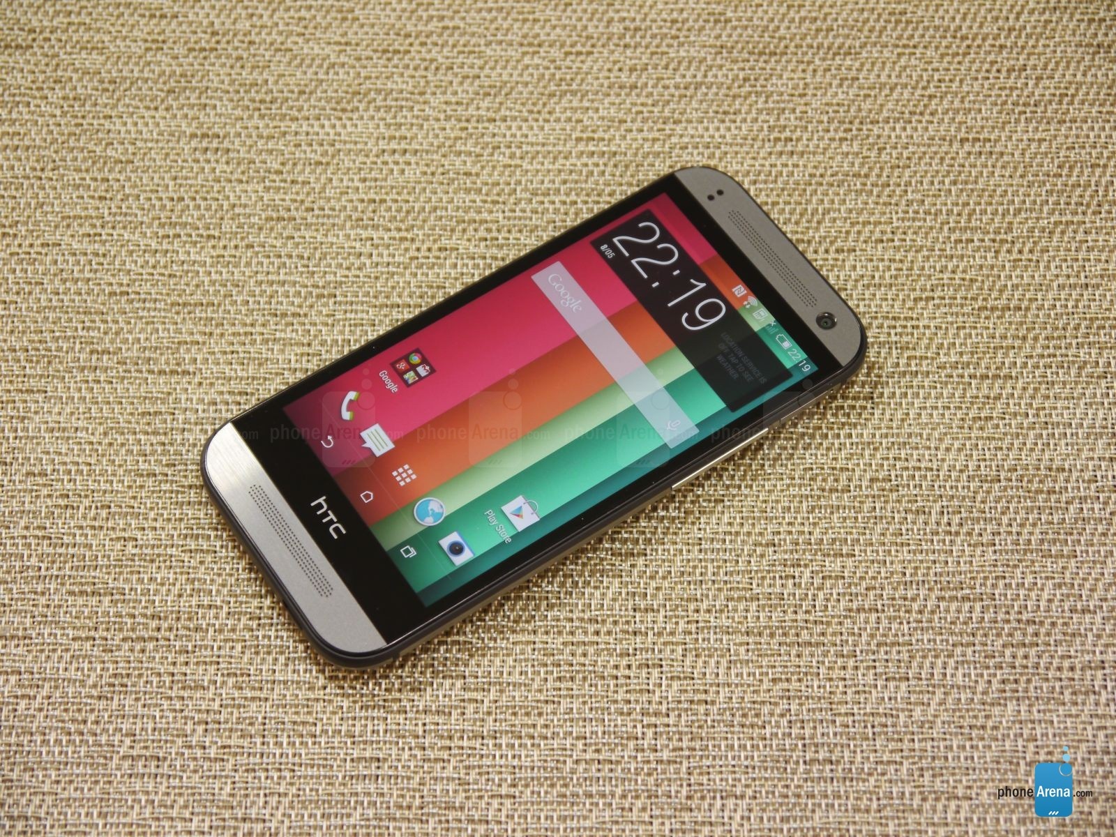 Chi tiet ve dep cua HTC One mini 2 vua ra mat hinh anh