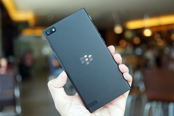 BlackBerry Z3 ra mat o VN 18/6, gia co the khoang 4,6 trieu hinh anh