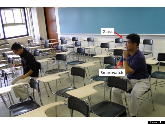 Mat khau iPhone co the bi xem trom de hon bao gio het hinh anh