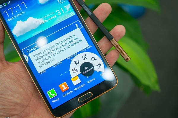 Nhung smartphone chinh hang ha gia manh thang 6 hinh anh