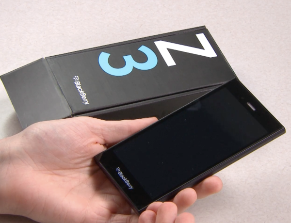 Nhieu tin do BlackBerry Viet Nam van hoai nghi ve Z3 hinh anh