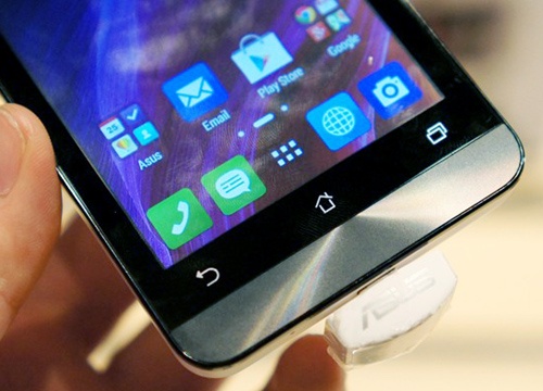 Dung thu Asus Zenfone 4 man hinh 4,5 inch tai VN hinh anh