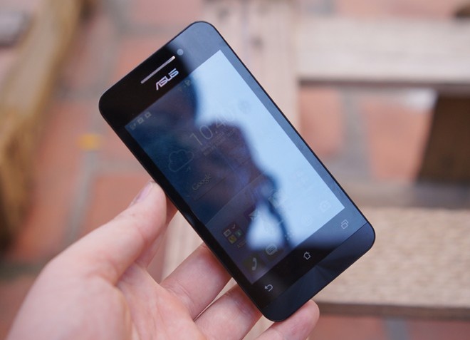Zenfone 4 pin 1.600 mAh gia 2,19 trieu dong bat dau ban o VN hinh anh