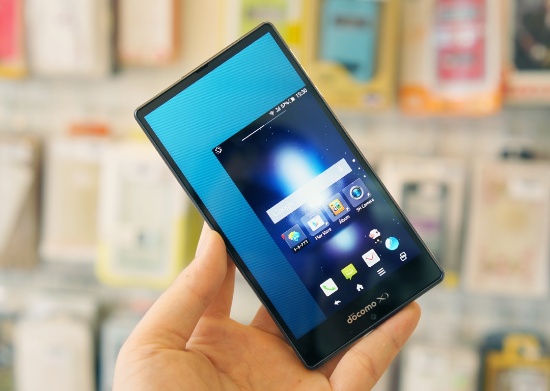 Sharp Aquos Zeta SH-04F vien sieu mong tai Ha Noi hinh anh