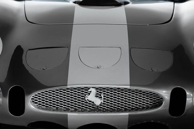 Siêu xe này là phiên bản đặc biệt được chế tạo để kỷ niệm những chiến thắng của dòng xe đua lừng danh 275 GTB.