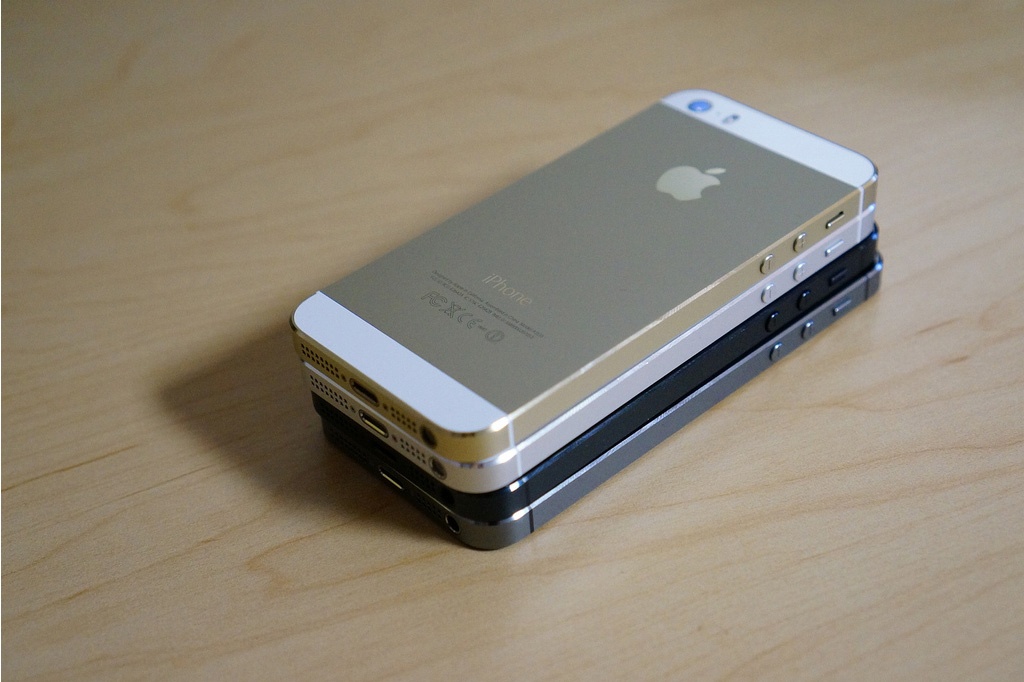 Nhung dien thoai vo nhom dep nhat tu truoc den nay hinh anh