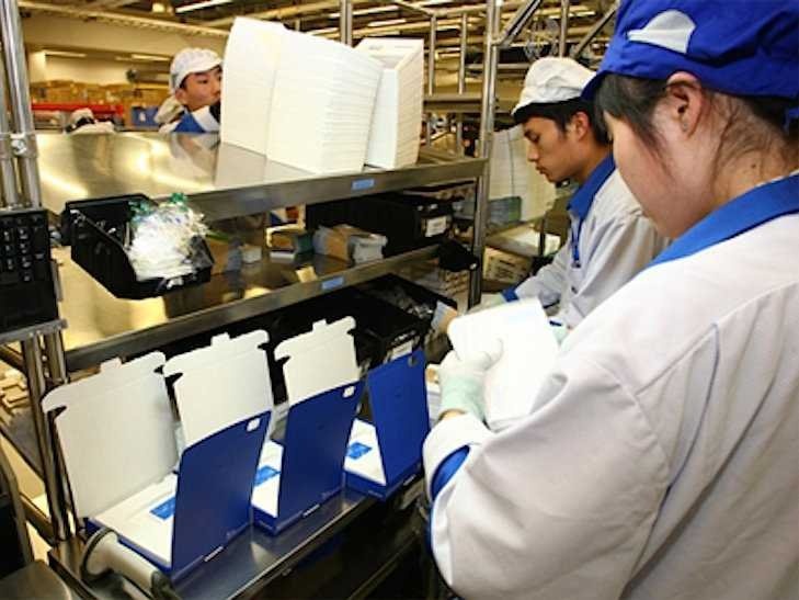 Microsoft tang Lumia 630 truoc khi duoi viec nhan vien Nokia hinh anh