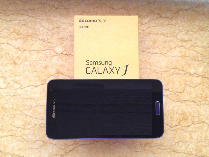 Galaxy J xach tay Nhat gia duoi 7 trieu hut khach tai VN hinh anh