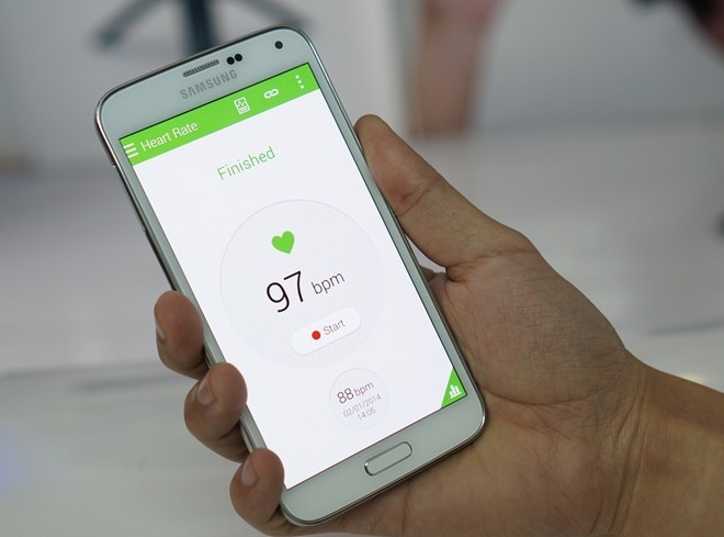 Samsung Galaxy S5 bat ngo giam gia 1 trieu dong hinh anh