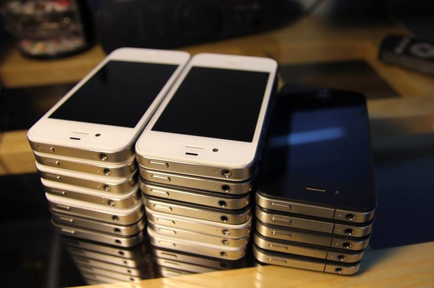Nhieu smartphone doi cu van hot tai Viet Nam hinh anh
