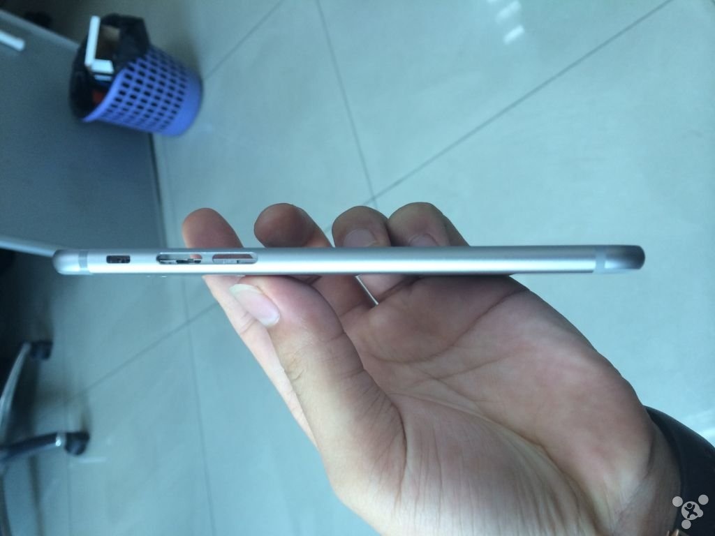 Máy có độ mỏng chỉ khoảng 7mm.