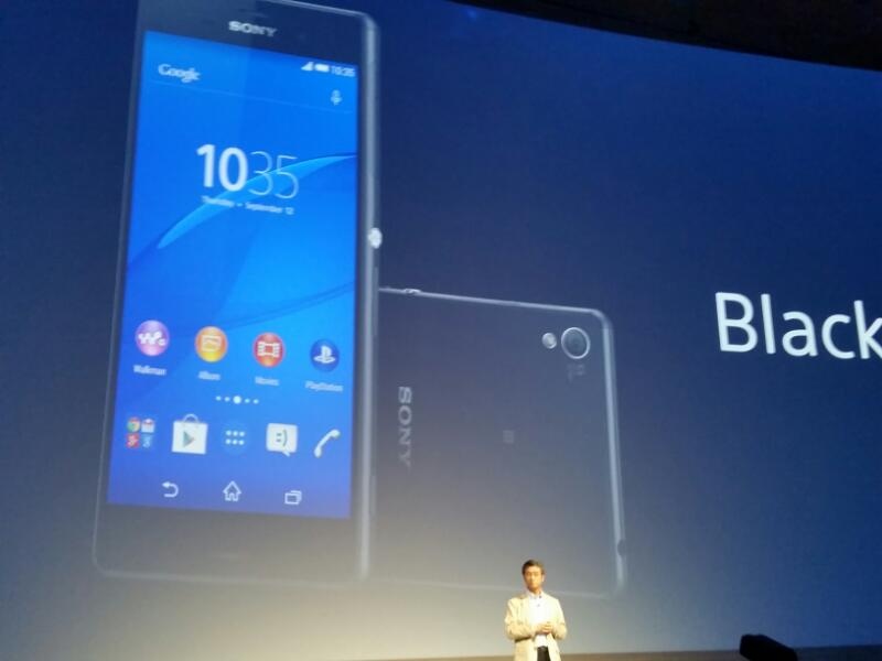 21.50: Xperia Z3 chính thức ra mắt. Thiết bị này mỏng chỉ 7,3mm, viền màn hình mỏng 2mm.