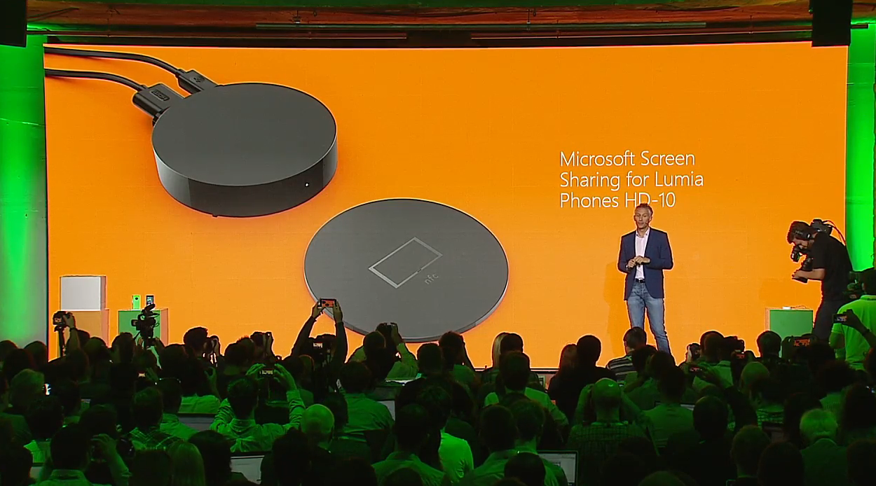 Thiết bị giúp chia sẻ nội dung từ smartphone Lumia lên TV thông qua kết nối NFC.