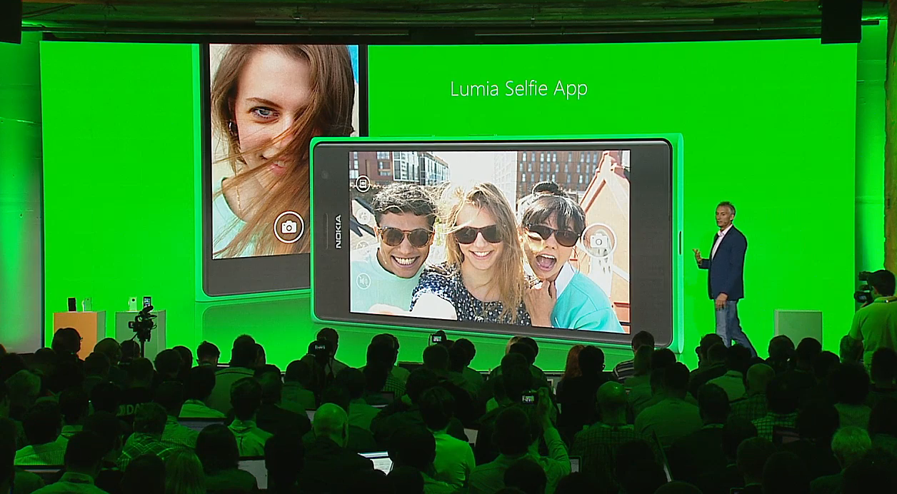 Tính năng hẹn giờ chụp ảnh trên Lumia Selfie App.