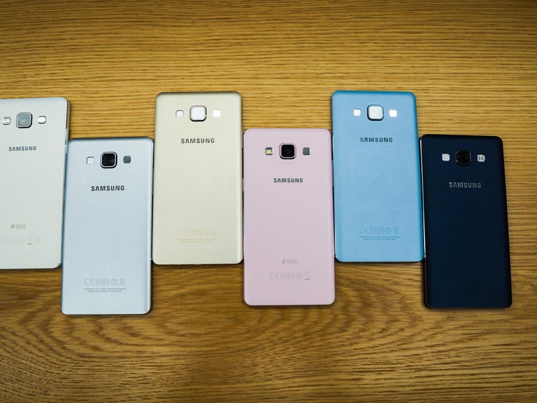 Anh thuc te 2 smartphone kim loai sieu mong Galaxy A3, A5 hinh anh