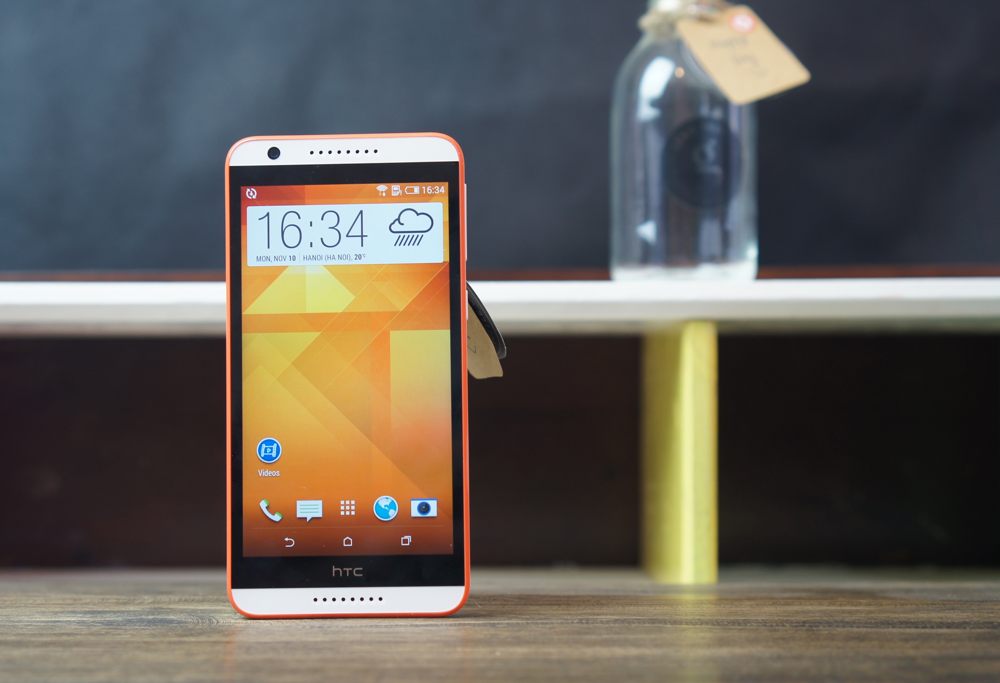 HTC Desire 820 camera truoc 8 cham ve VN, gia 7,5 trieu dong hinh anh