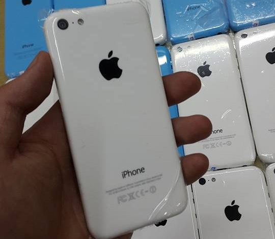 iPhone 5C cu gia gan 6 trieu tran ve Viet Nam hinh anh