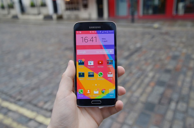 Loat smartphone dinh dam ha gia hang trieu dong tuan qua hinh anh