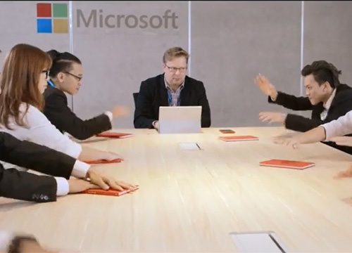 Doan clip gioi thieu nha may cua Microsoft tai Viet Nam hinh anh