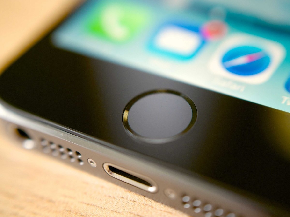 Apple co the gioi thieu 3 iPhone moi nam sau hinh anh