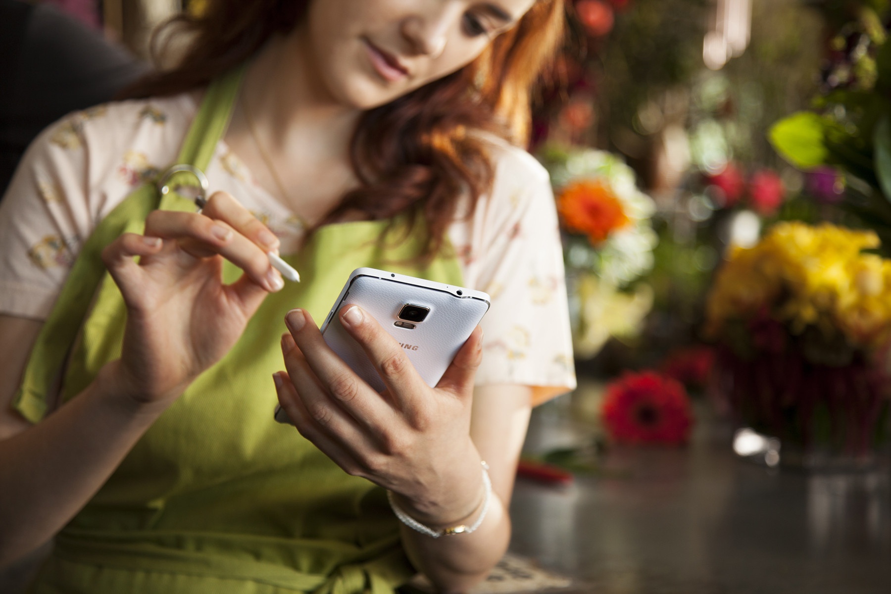 Galaxy Note 4 LTE-A ra mat thang sau voi chip Snapdragon 810 hinh anh