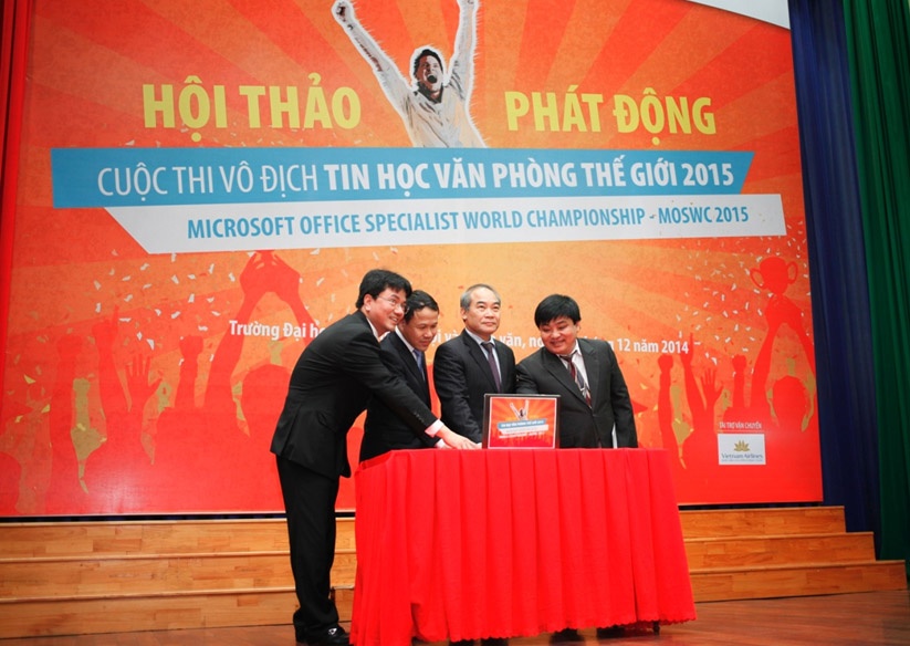 Phat dong cuoc thi vo dich tin hoc van phong the gioi 2015 hinh anh