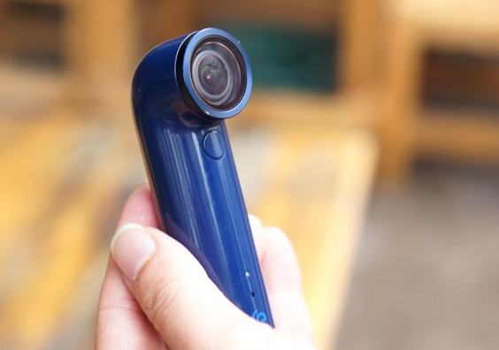 May anh hinh ong nuoc cua HTC gia 4,3 trieu tai VN hinh anh