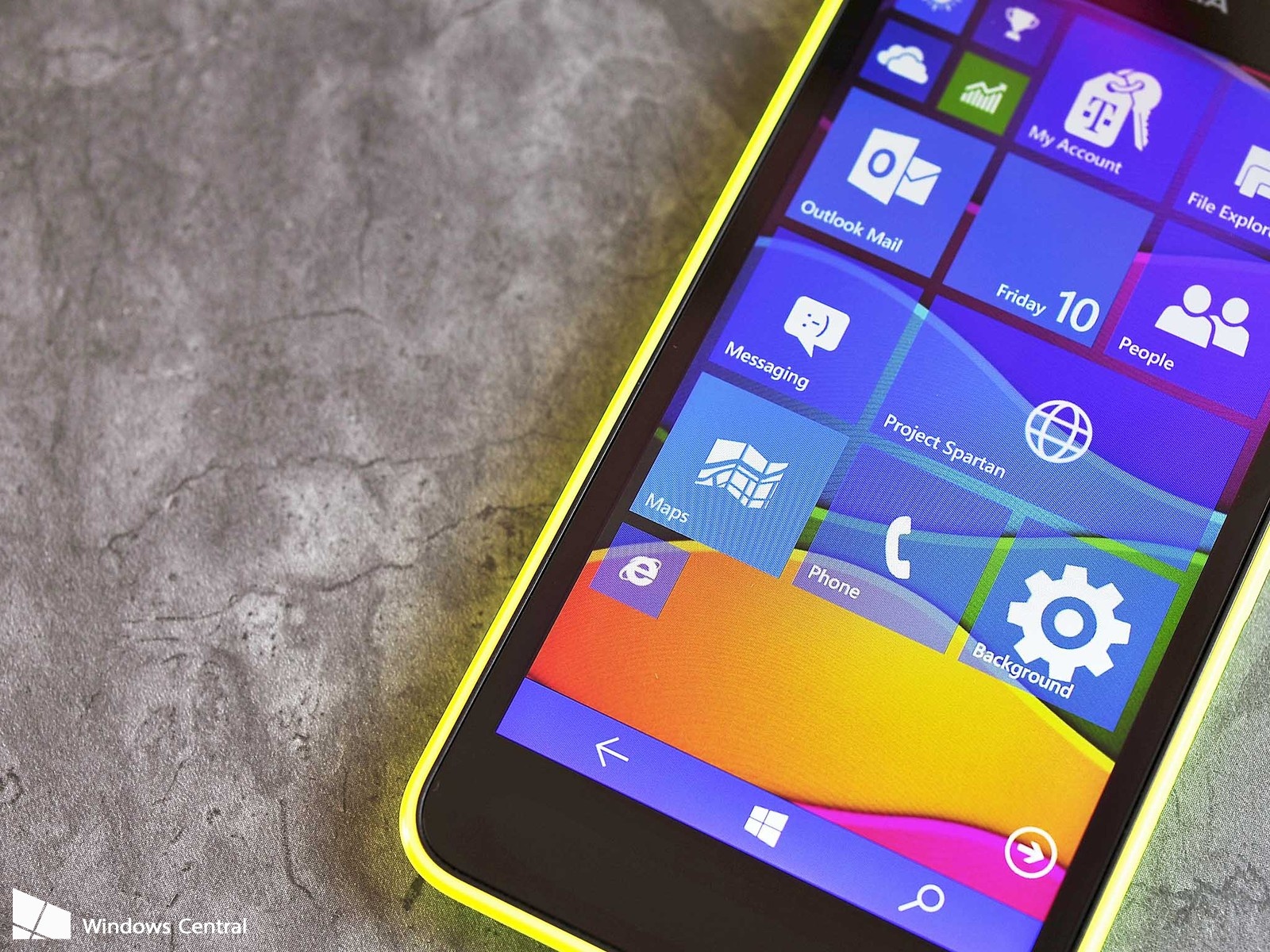 Microsoft phat hanh Windows 10 cho loat smartphone Lumia hinh anh