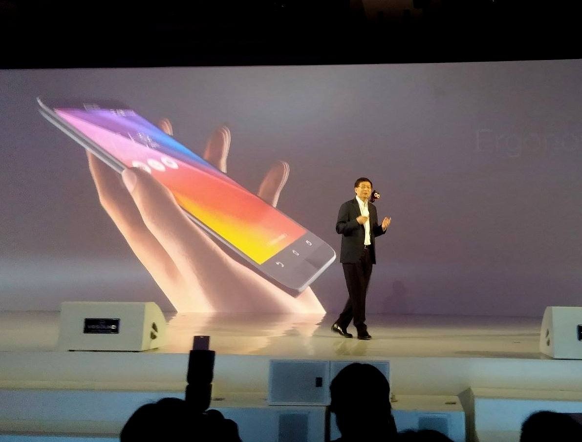 Asus: ‘Zenfone 2 la con quy toc do’ hinh anh