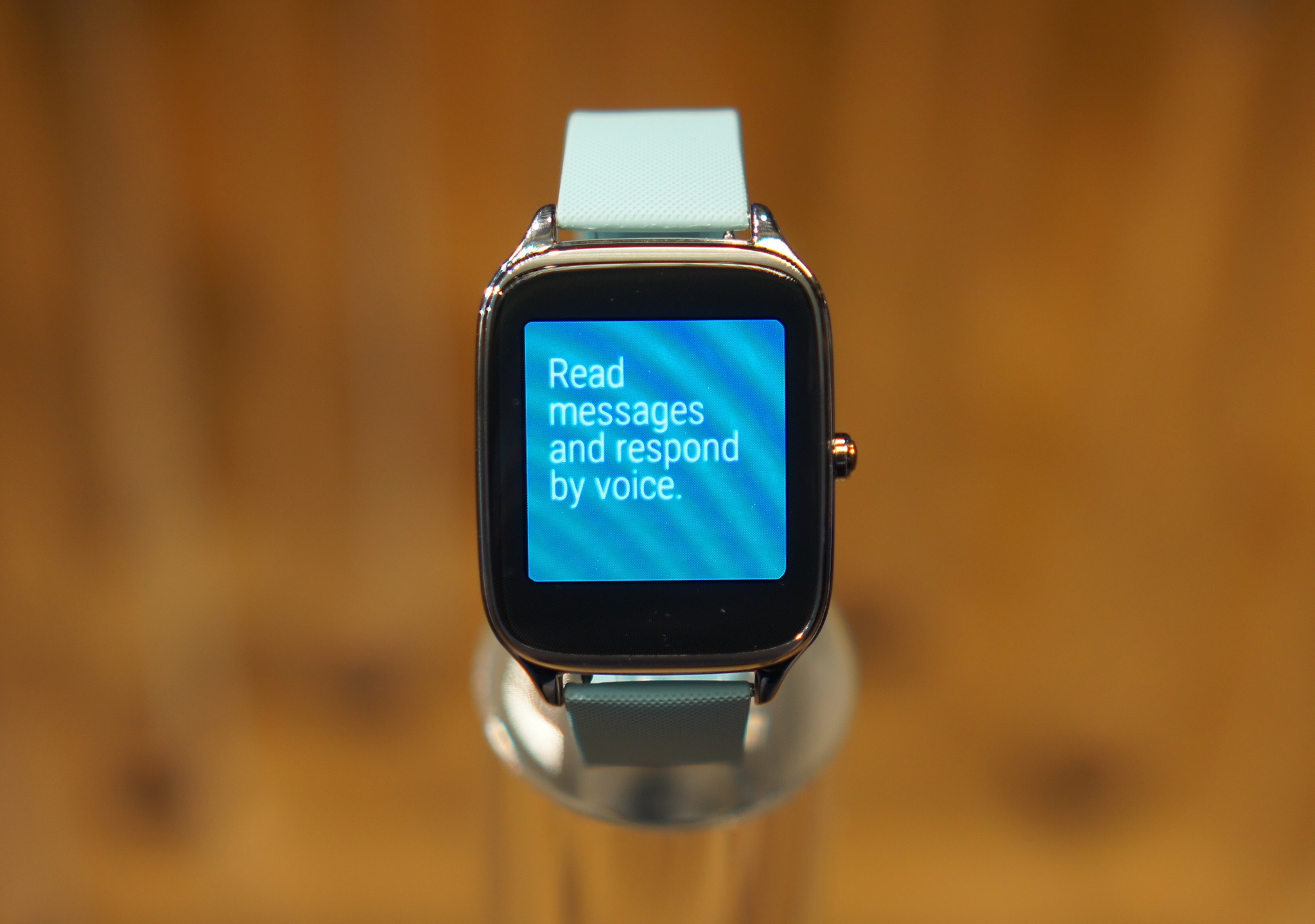 Asus thach thuc Apple Watch bang Zenwatch 2 hinh anh