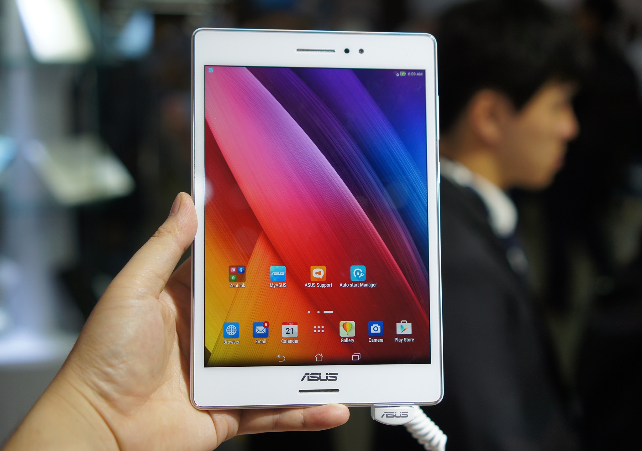 Can canh tablet vo nhom, mong 6,6 mm tu Asus hinh anh
