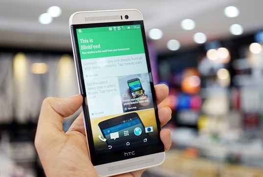 Dien thoai het thoi van duoc san don tai Viet Nam hinh anh