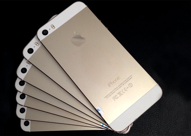 iPhone cu dan khan hang, ruc rich tang gia hinh anh