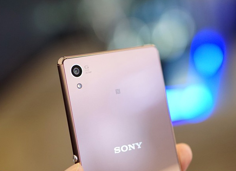 Sony tung ban cap nhat khac phuc loi nong may tren Z3+ hinh anh