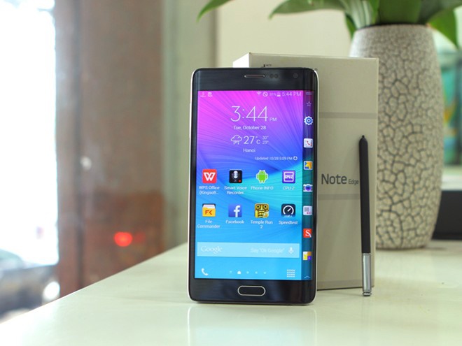 Ha gia manh, Note Edge xach tay bang mot nua may chinh hang hinh anh