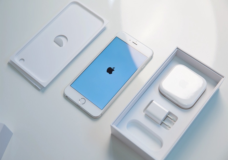 iPhone - diem sang tren thi truong di dong cao cap hinh anh