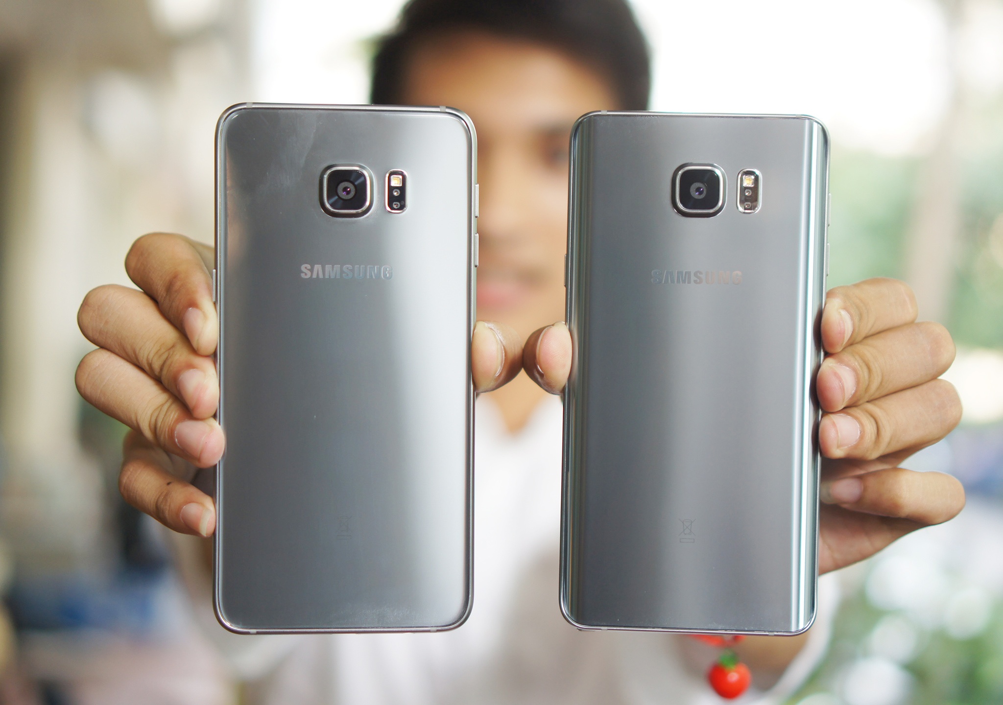 Can canh Galaxy Note 5 va S6 Edge+ mau bac tai Viet Nam hinh anh