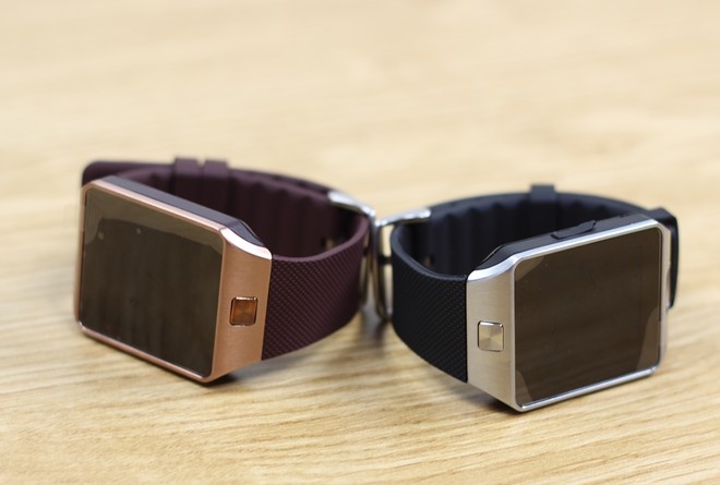 Dong ho thong minh gia re o at ve Viet Nam hinh anh