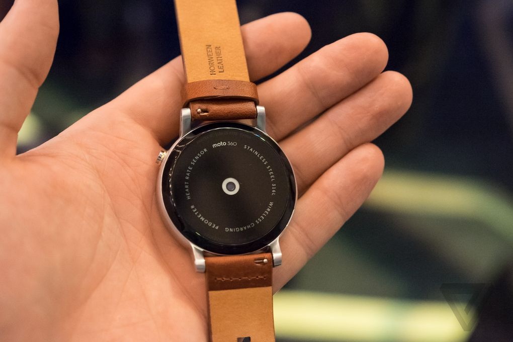 Moto 360 the he moi trinh lang, gia tu 299 USD hinh anh