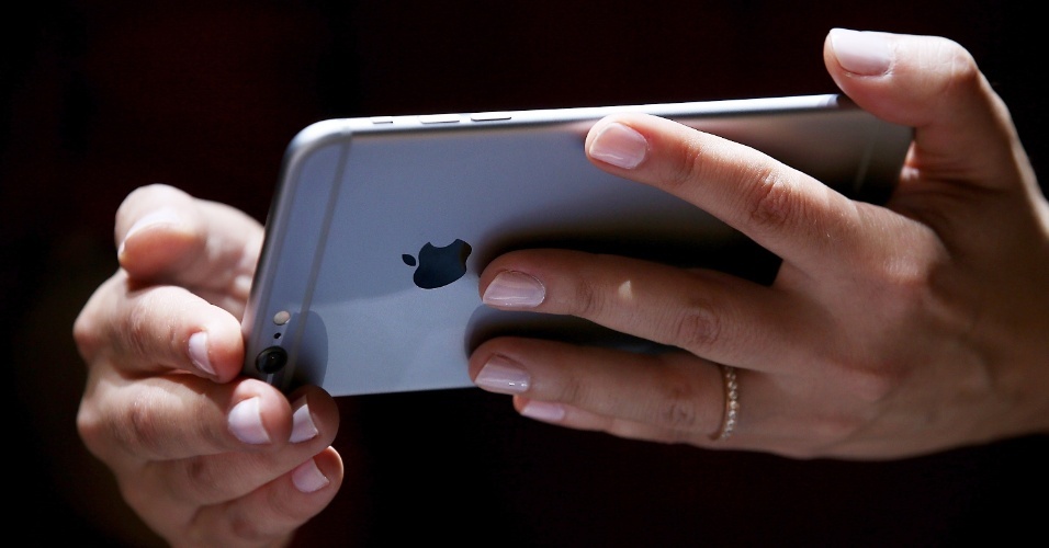 Dan buon Viet duoc chao mua iPhone 6S Plus gia 75 trieu hinh anh